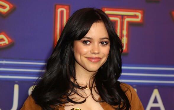 Jenna Ortega Et Lady Gaga Sur Le Tournage De Mercredi : Un Moment Inoubliable Jenna Ortega Et Lady Gaga Sur Le Tournage De Mercredi : Un Moment Inoubliable