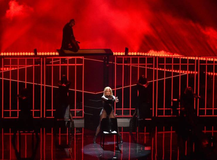 Jennifer Lopez Set To Host The 2025 American Music Awards Jennifer Lopez Set To Host The 2025 American Music Awards