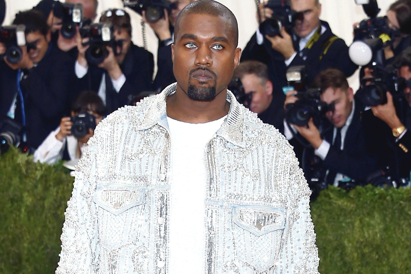 Kanye Westas Vėl Šokiruoja: Intymios Biancos Censori Nuotraukos Kanye Westas Vėl Šokiruoja: Intymios Biancos Censori Nuotraukos