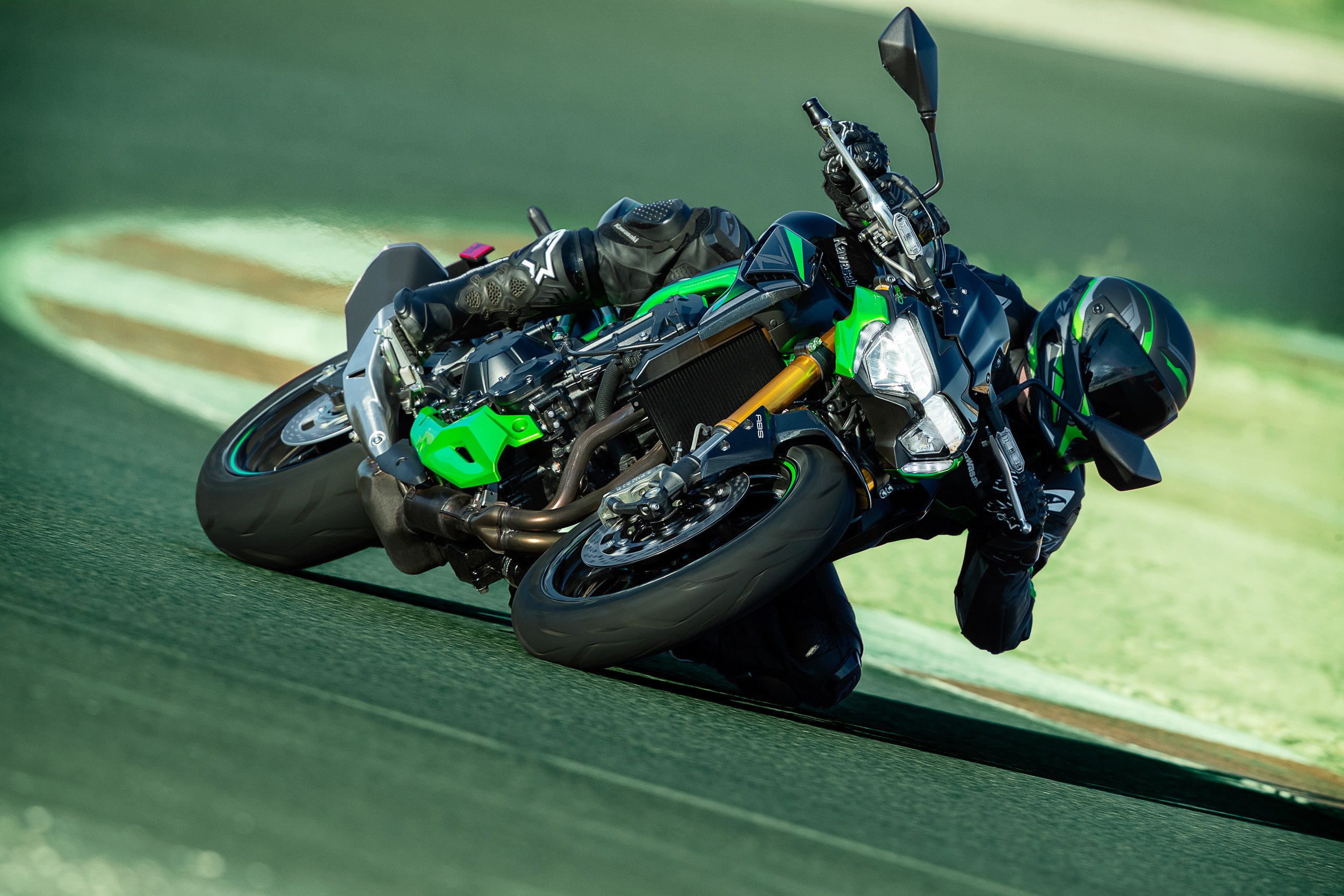 Kawasaki Z900 Dan Z900 SE: Harga Resmi Di Bawah Rp 200 Juta! Kawasaki Z900 Dan Z900 SE: Harga Resmi Di Bawah Rp 200 Juta!