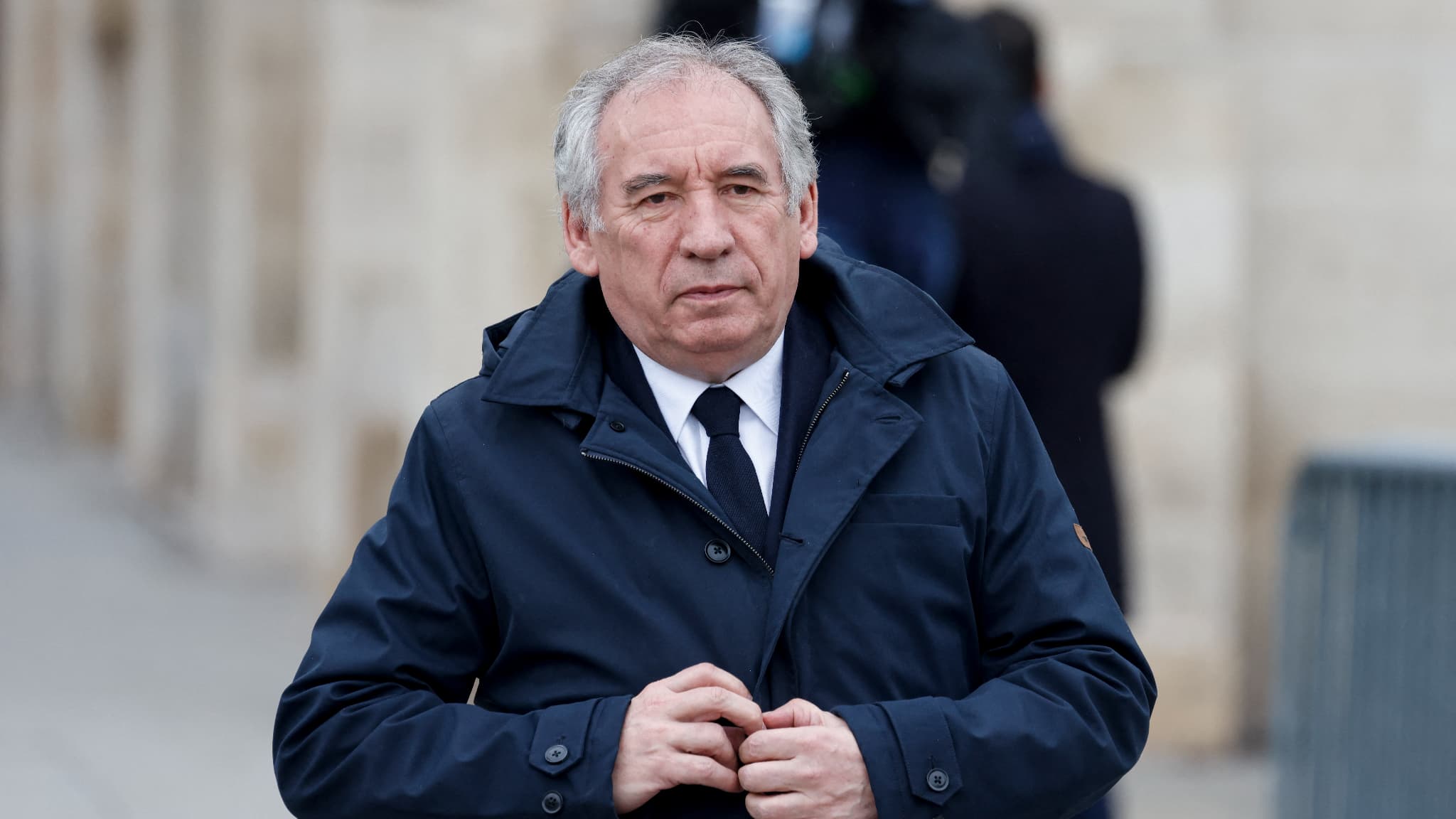 La Francia Si Sposta A Destra: L'inseguimento Di Bayrou A Le Pen La Francia Si Sposta A Destra: L'inseguimento Di Bayrou A Le Pen