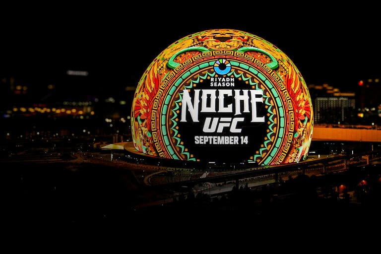 La Noche De UFC Y Canelo: ¿Quién Ganará La Batalla Por La Audiencia Mexicana? La Noche De UFC Y Canelo: ¿Quién Ganará La Batalla Por La Audiencia Mexicana?
