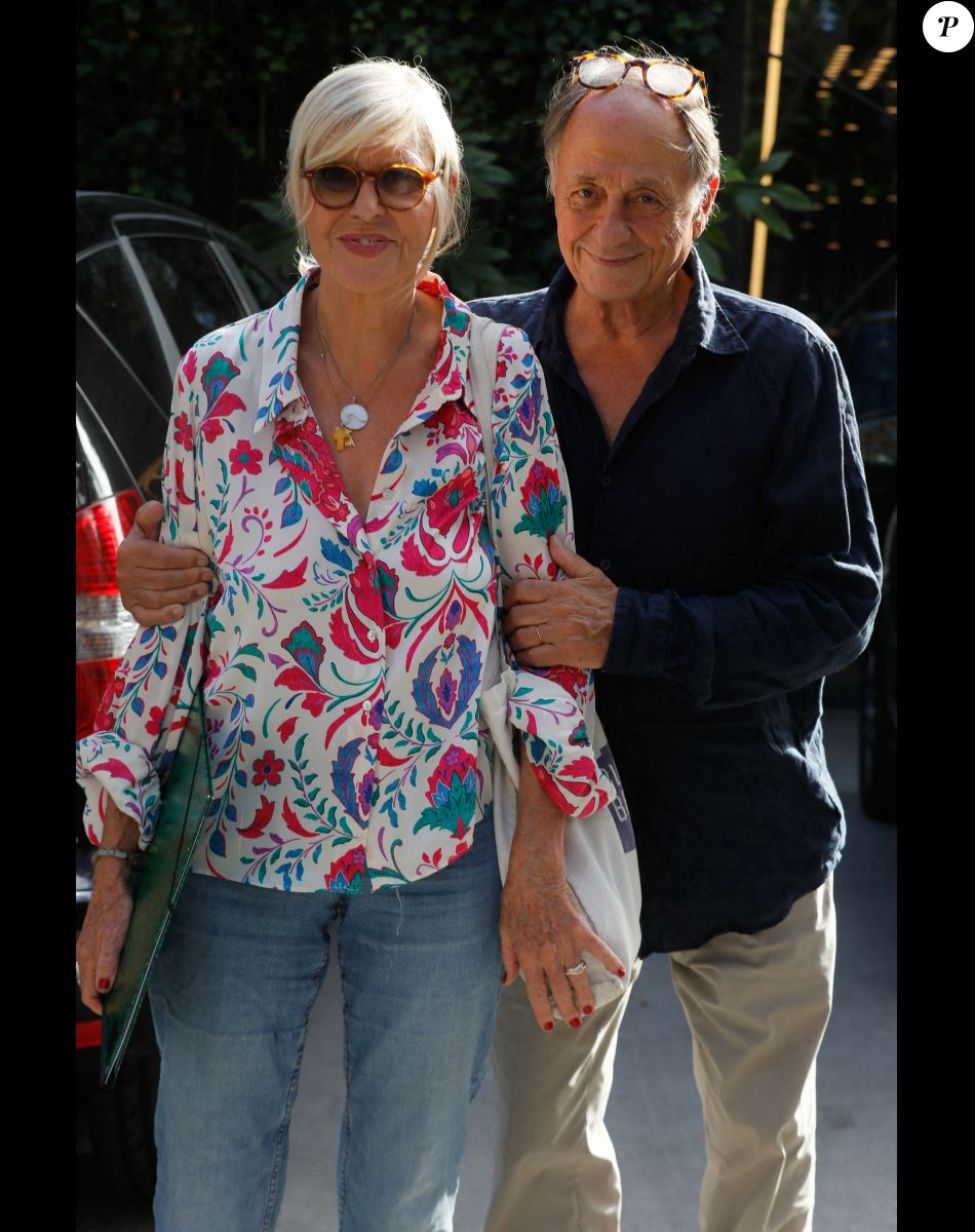 La Vie De Chantal Ladesou En Dehors De Paris : Famille Et Tranquillité La Vie De Chantal Ladesou En Dehors De Paris : Famille Et Tranquillité