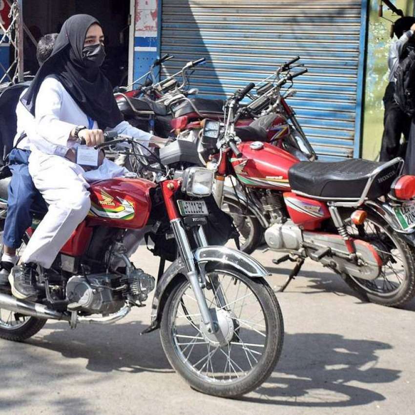 لاہور میں پی ایس ایل کے باعث اسکولوں کے اوقاتِ کار تبدیل