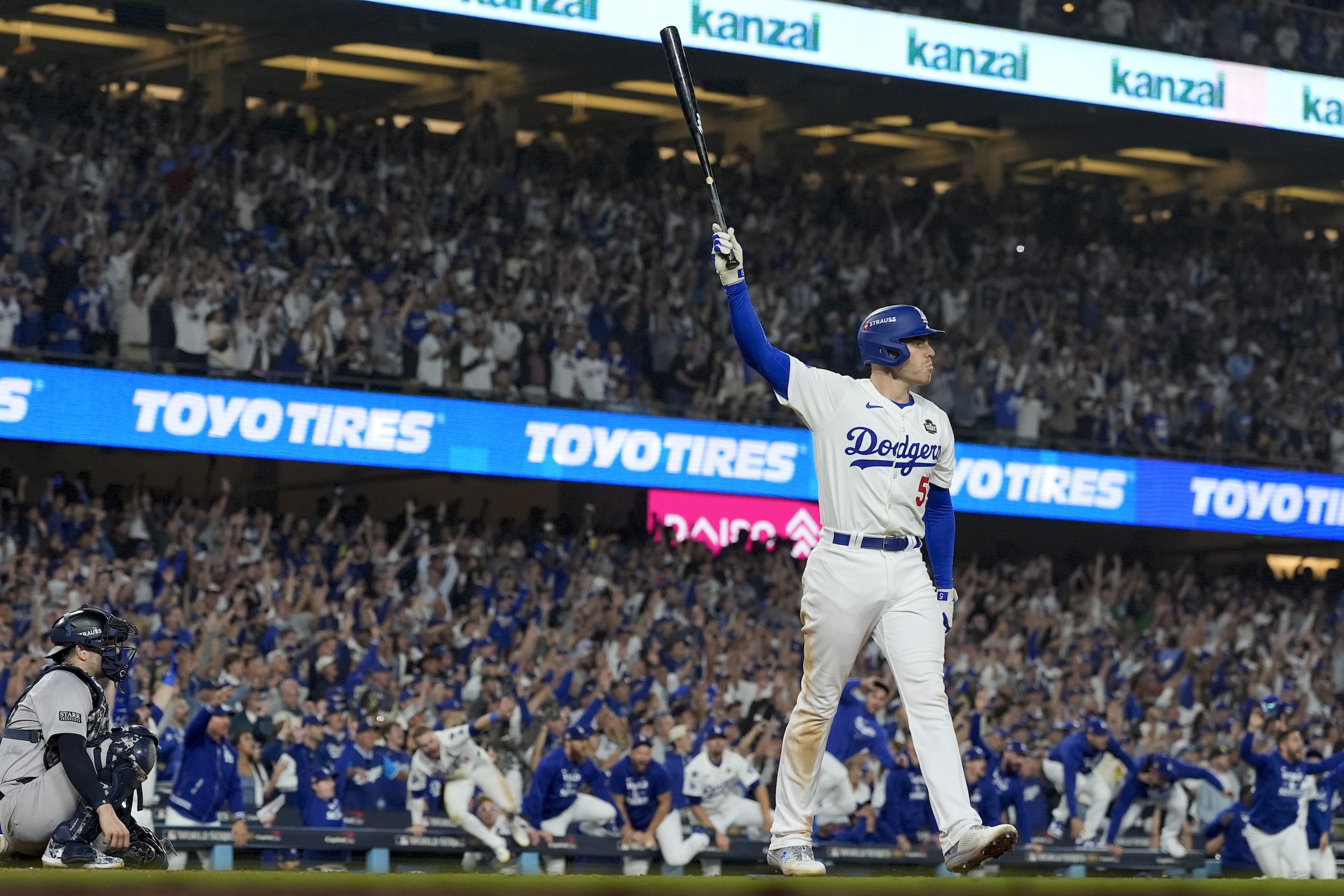 Late-Game Heroics: Freeman And Kim's Home Runs Secure Dodgers Win Against Giants Late-Game Heroics: Freeman And Kim's Home Runs Secure Dodgers Win Against Giants