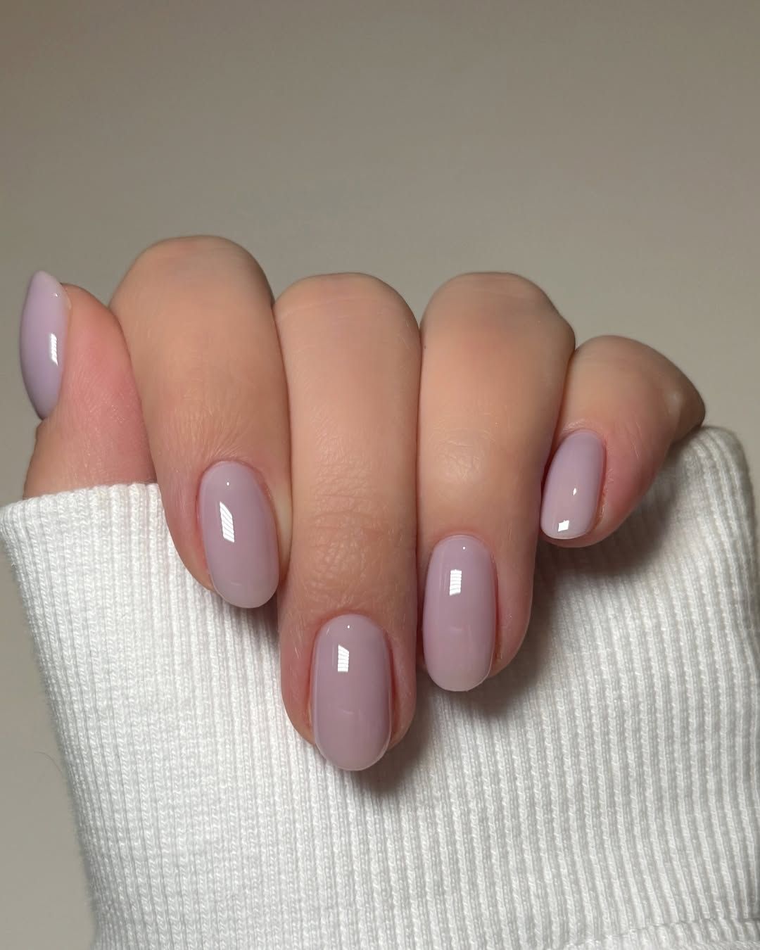 Lavender Milk Nails: So Stylen Sie Den Trend-Look Lavender Milk Nails: So Stylen Sie Den Trend-Look