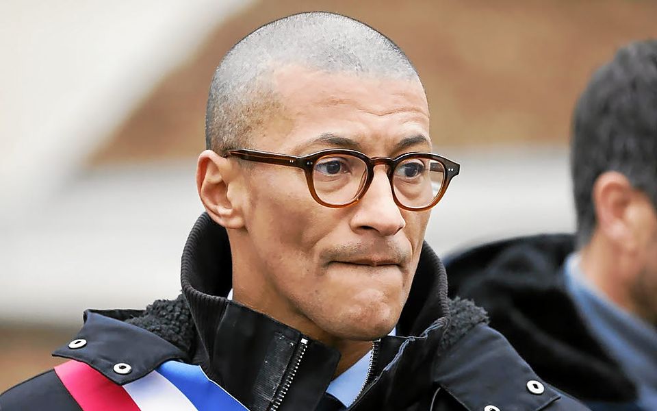 Le Congrès Du PS: Bouamrane Pour L'unité, Faure En Ligne De Mire Le Congrès Du PS: Bouamrane Pour L'unité, Faure En Ligne De Mire