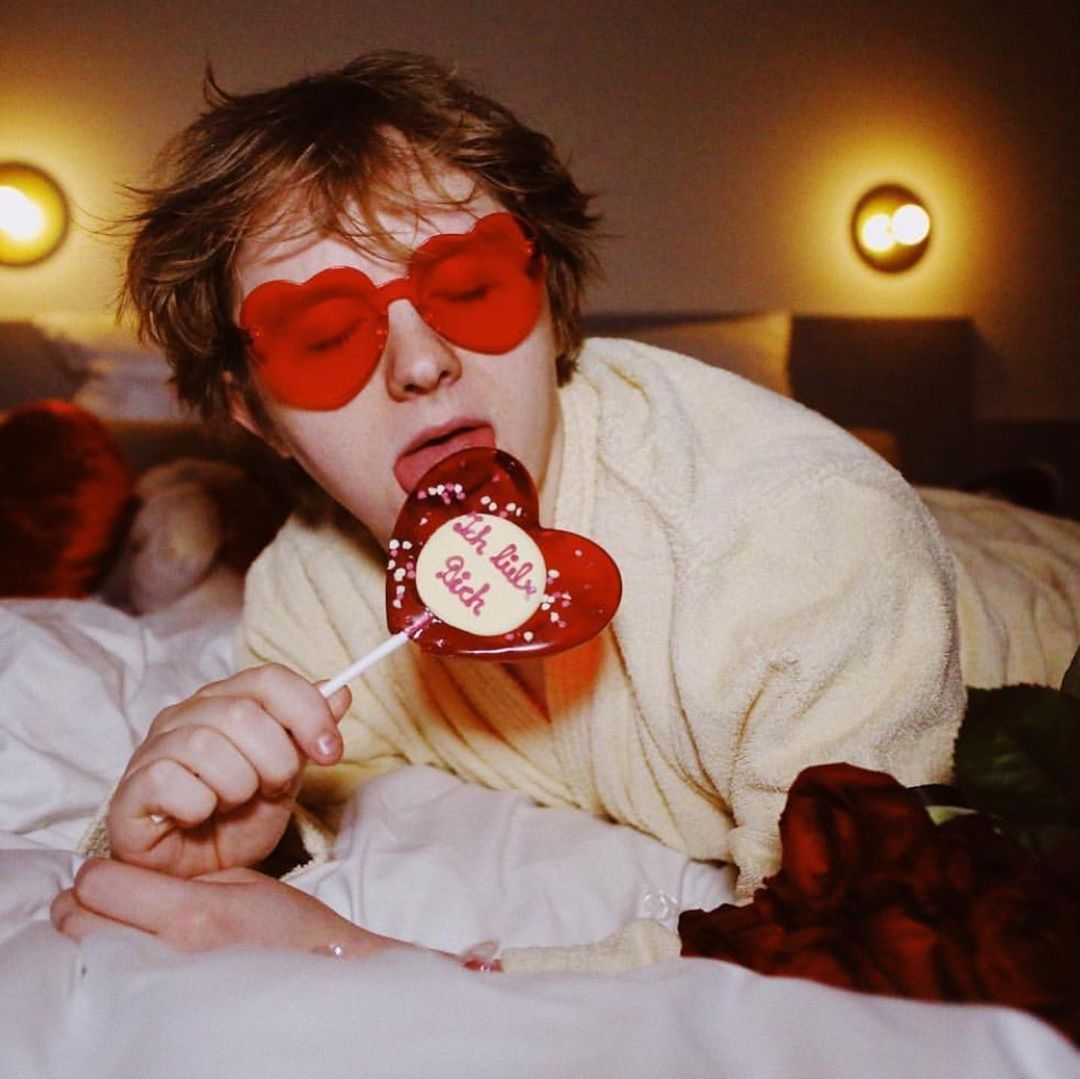 Lewis Capaldi Looks Healthy And Happy In New Photo With TOWIE Star Lewis Capaldi Looks Healthy And Happy In New Photo With TOWIE Star