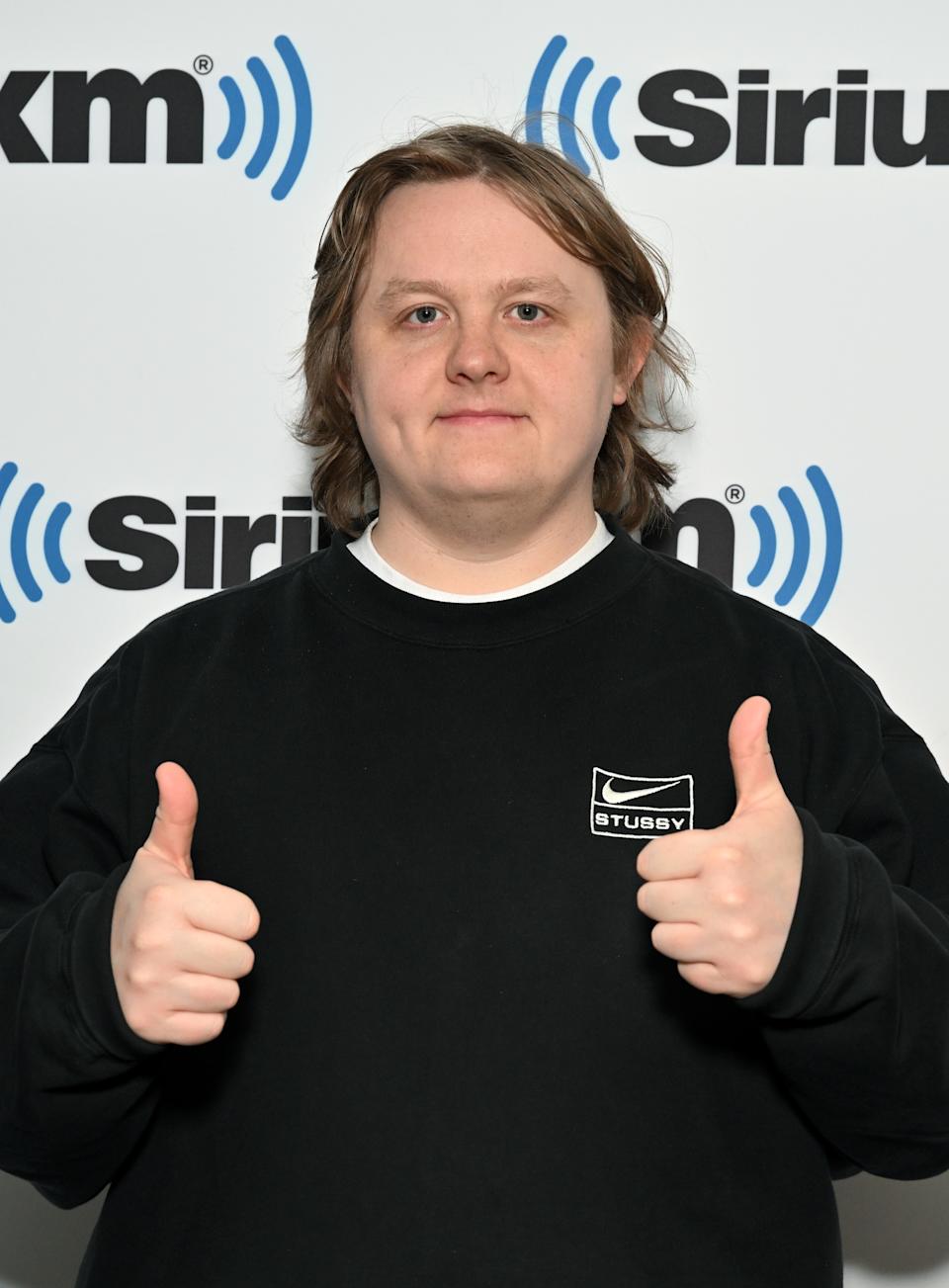 Lewis Capaldi's Mental Health Charity Performance: His First Gig In Two Years Lewis Capaldi's Mental Health Charity Performance: His First Gig In Two Years