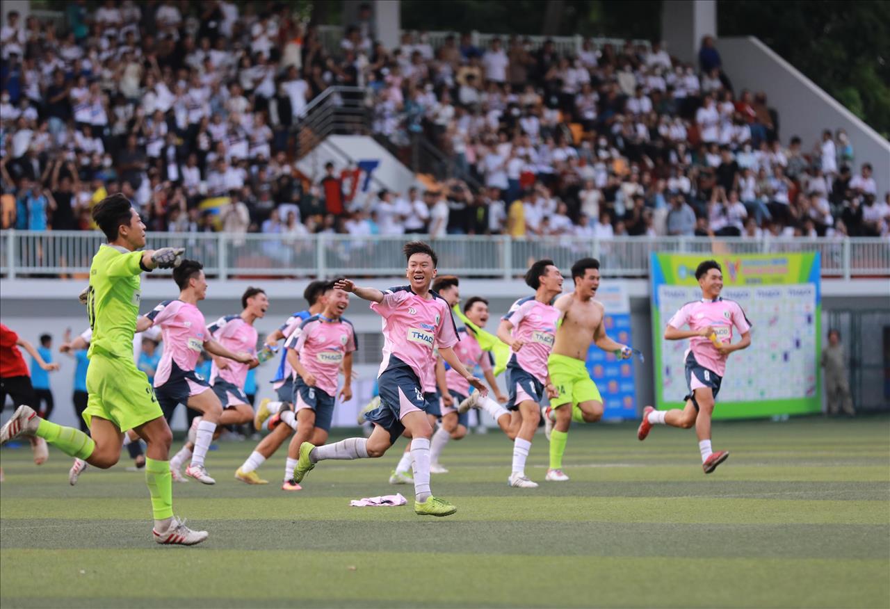 Lịch Thi Đấu Vòng Chung Kết TNSV THACO Cup 2025: Xem Trực Tiếp Ở Đâu? Lịch Thi Đấu Vòng Chung Kết TNSV THACO Cup 2025: Xem Trực Tiếp Ở Đâu?