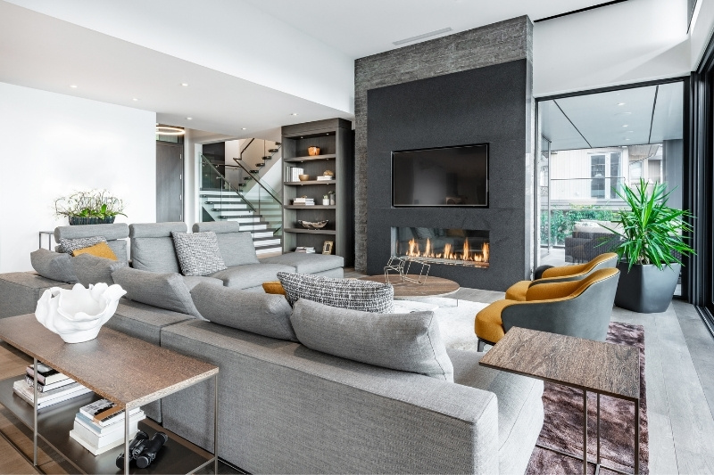 Luxury Presence: New Platform For Discreet High-End Real Estate Transactions Luxury Presence: New Platform For Discreet High-End Real Estate Transactions