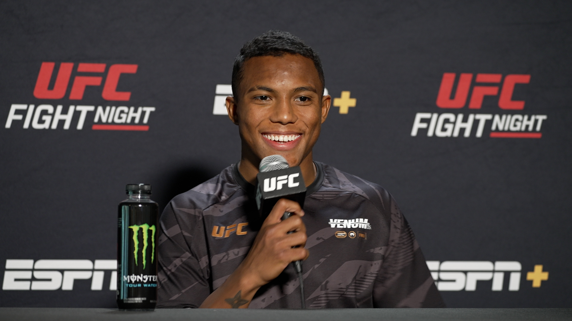 Mairon Santos Claims UFC 313 Victory Over Francis Marshall: A Re-Examination Mairon Santos Claims UFC 313 Victory Over Francis Marshall: A Re-Examination