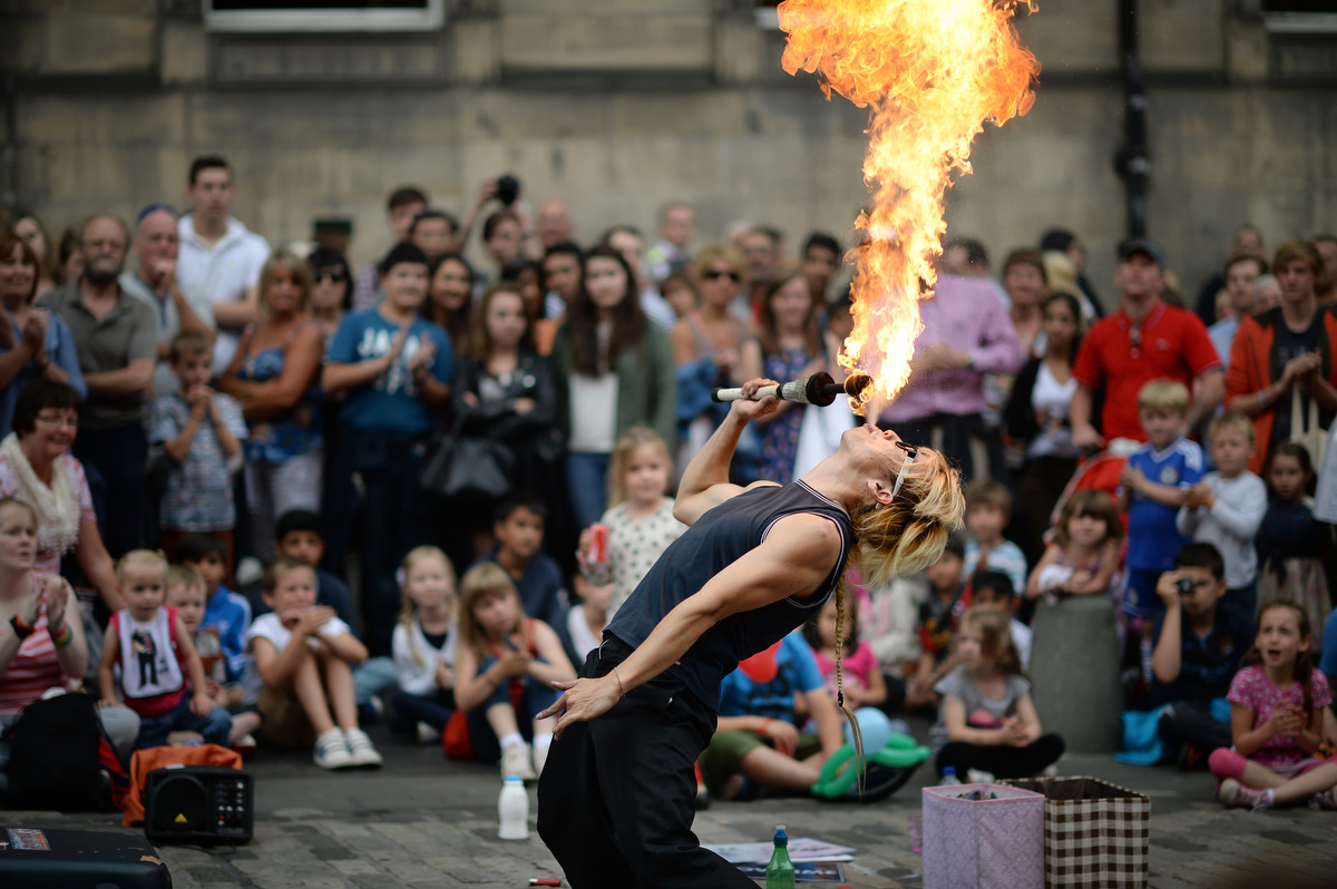 Maria Alyokhina's Riot Day: Edinburgh Fringe Festival 2025 Debut Maria Alyokhina's Riot Day: Edinburgh Fringe Festival 2025 Debut