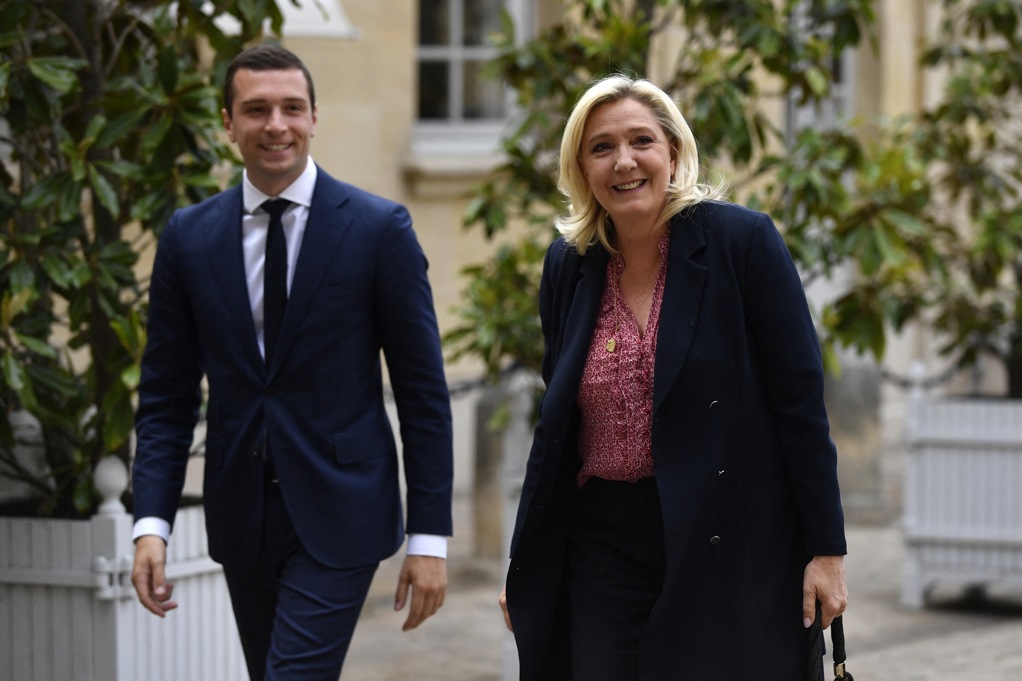 Marine Le Pen : Au-dessus Ou Au-dessous Des Lois Selon Jacobelli Marine Le Pen : Au-dessus Ou Au-dessous Des Lois Selon Jacobelli