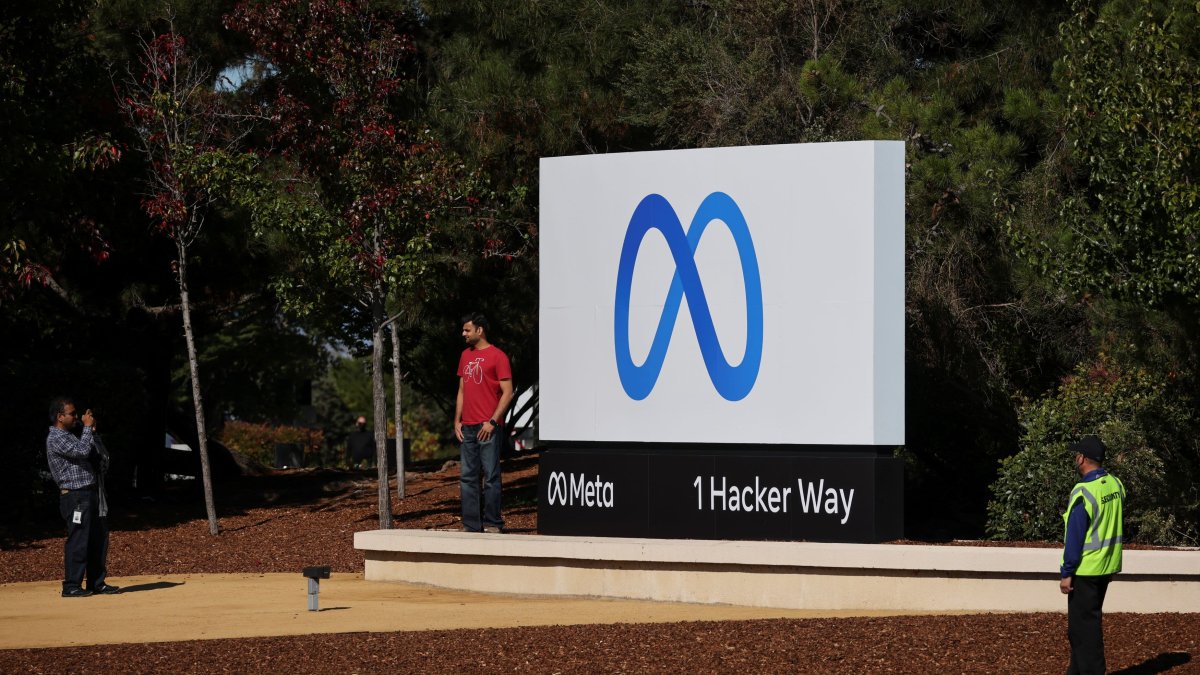 Mass Layoffs Cast Shadow On Future Of ABC News Program Mass Layoffs Cast Shadow On Future Of ABC News Program
