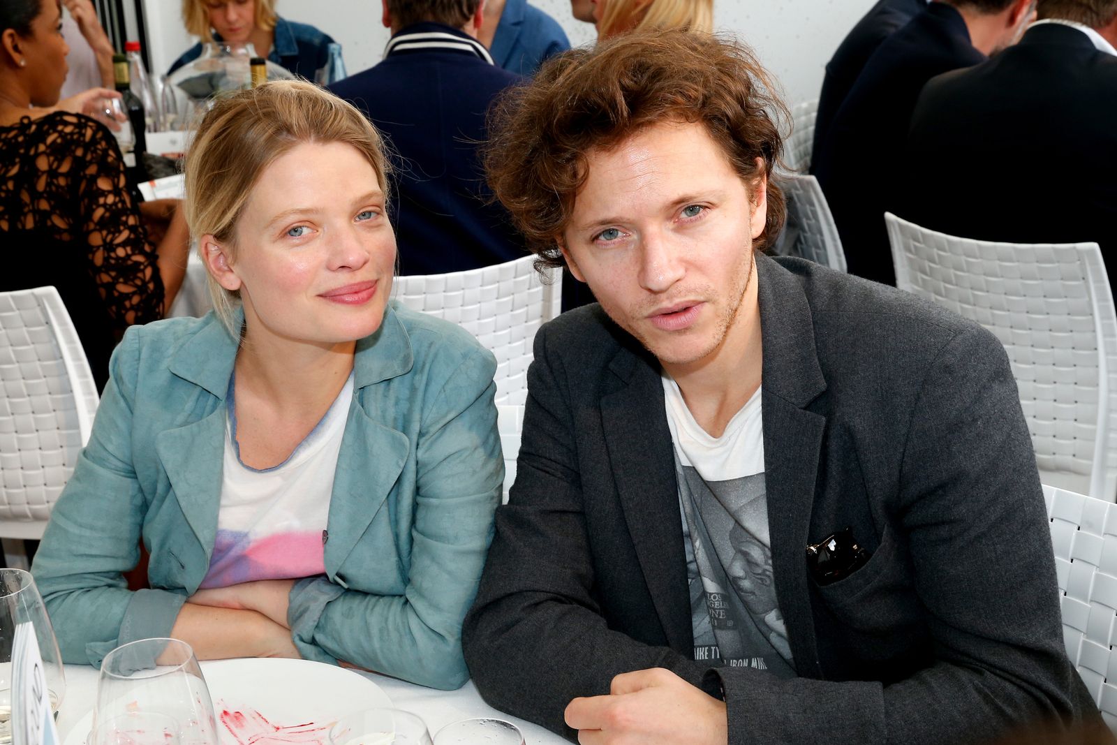 Mélanie Thierry Et Raphaël : Élever Des Enfants D'Âges Différents, Les Joies Et Les Difficultés Mélanie Thierry Et Raphaël : Élever Des Enfants D'Âges Différents, Les Joies Et Les Difficultés