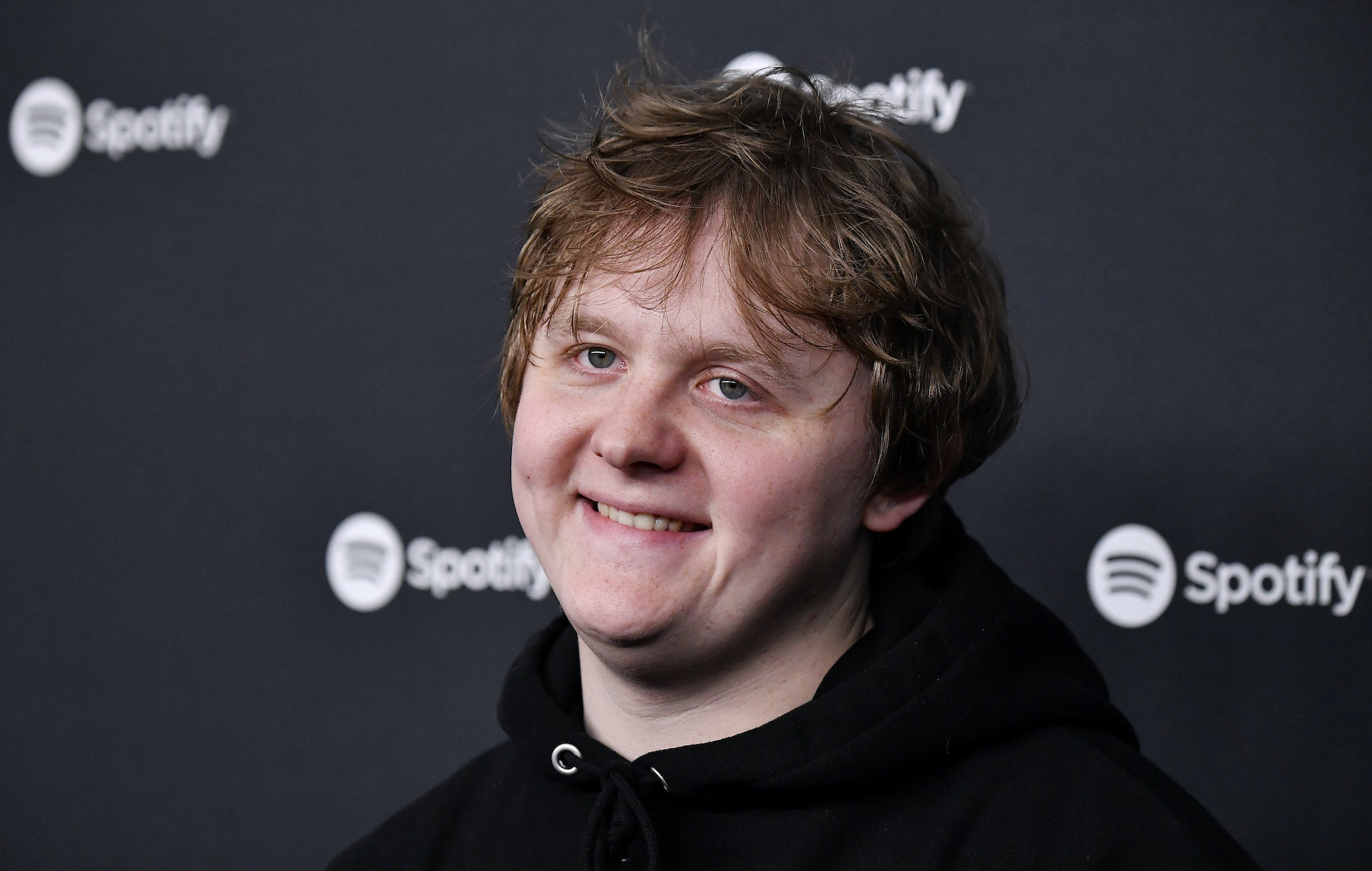 Mental Health Focus: Lewis Capaldi's Long-Awaited Concert After Two Years Mental Health Focus: Lewis Capaldi's Long-Awaited Concert After Two Years