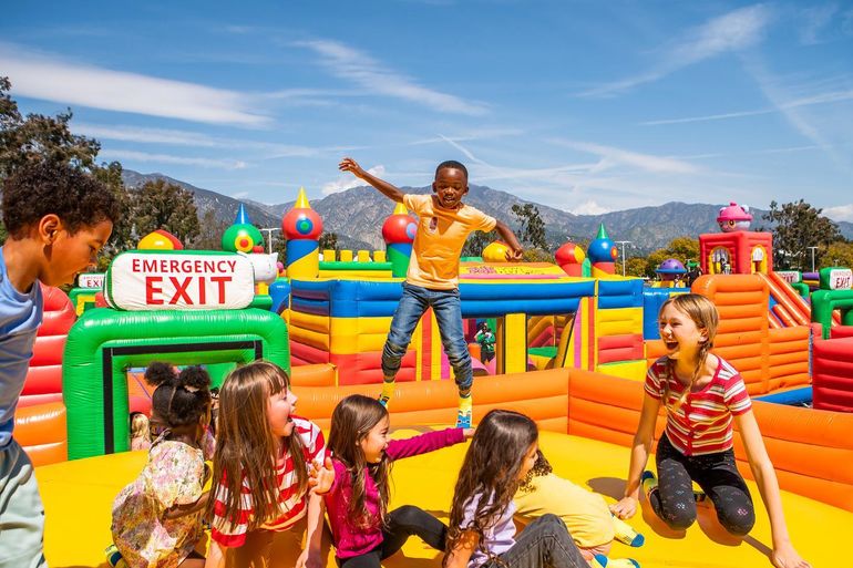 Mesa's New FUNBOX: The Ultimate Indoor Bounce Park Experience Mesa's New FUNBOX: The Ultimate Indoor Bounce Park Experience