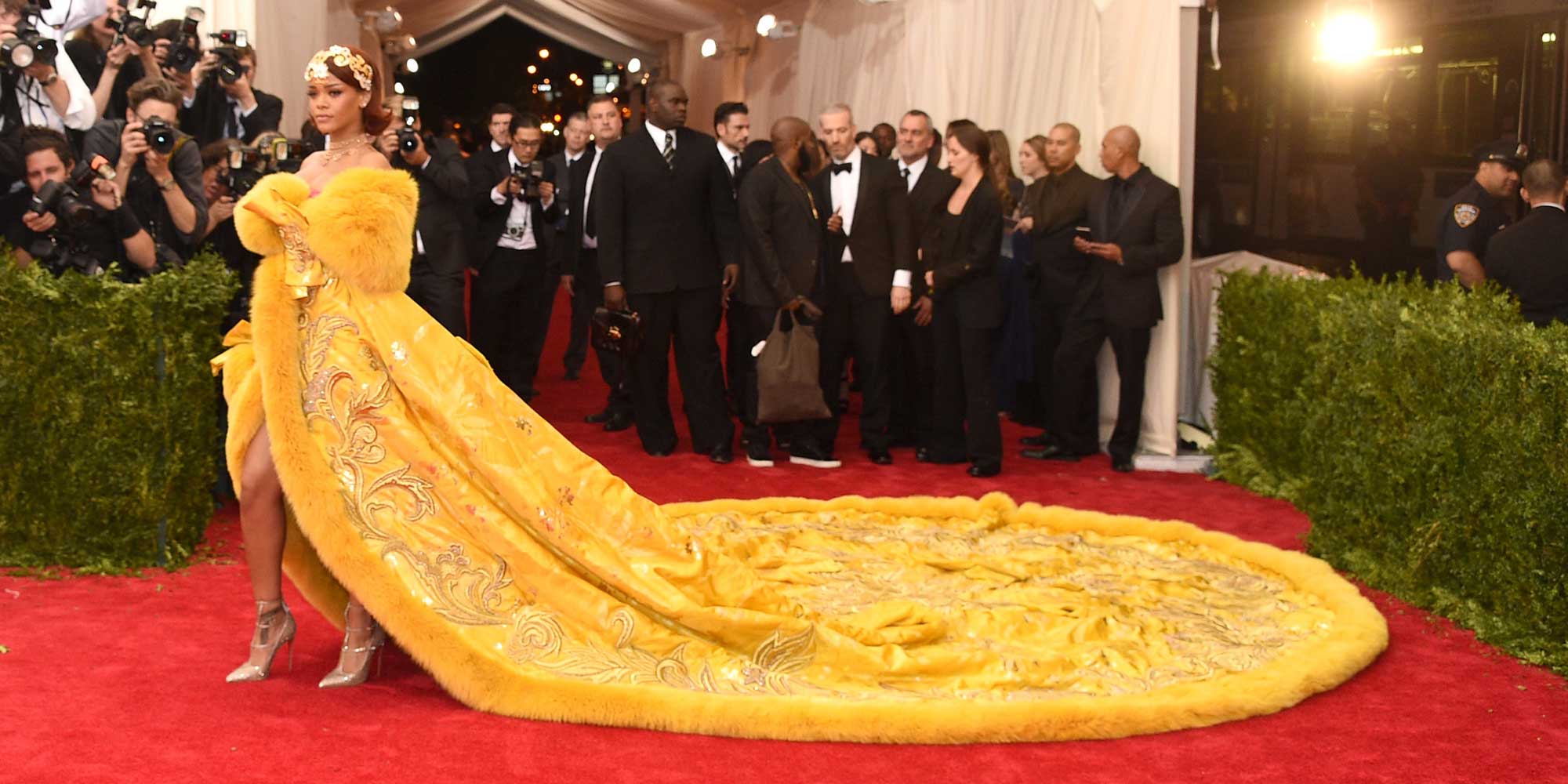 Met Gala's Most Outrageous Celebrity Fashion: Top 5 Moments Met Gala's Most Outrageous Celebrity Fashion: Top 5 Moments