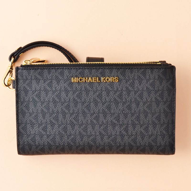 Michael Kors And Amazon Partner For Exclusive Jet-Set Collection Michael Kors And Amazon Partner For Exclusive Jet-Set Collection