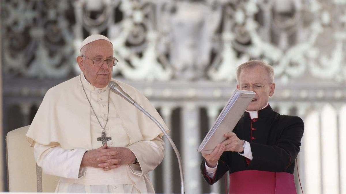 Mobile Phone Ban At Vatican For Upcoming Papal Election Mobile Phone Ban At Vatican For Upcoming Papal Election