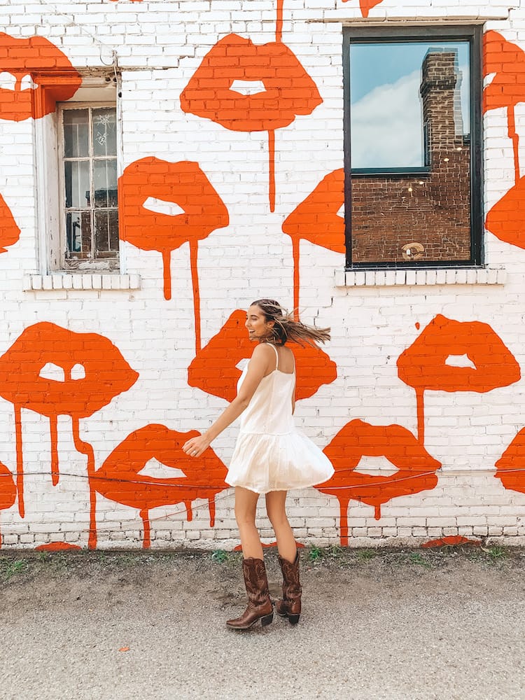 Nashville Artist Uses Murals To Highlight Black Women's Stories Nashville Artist Uses Murals To Highlight Black Women's Stories