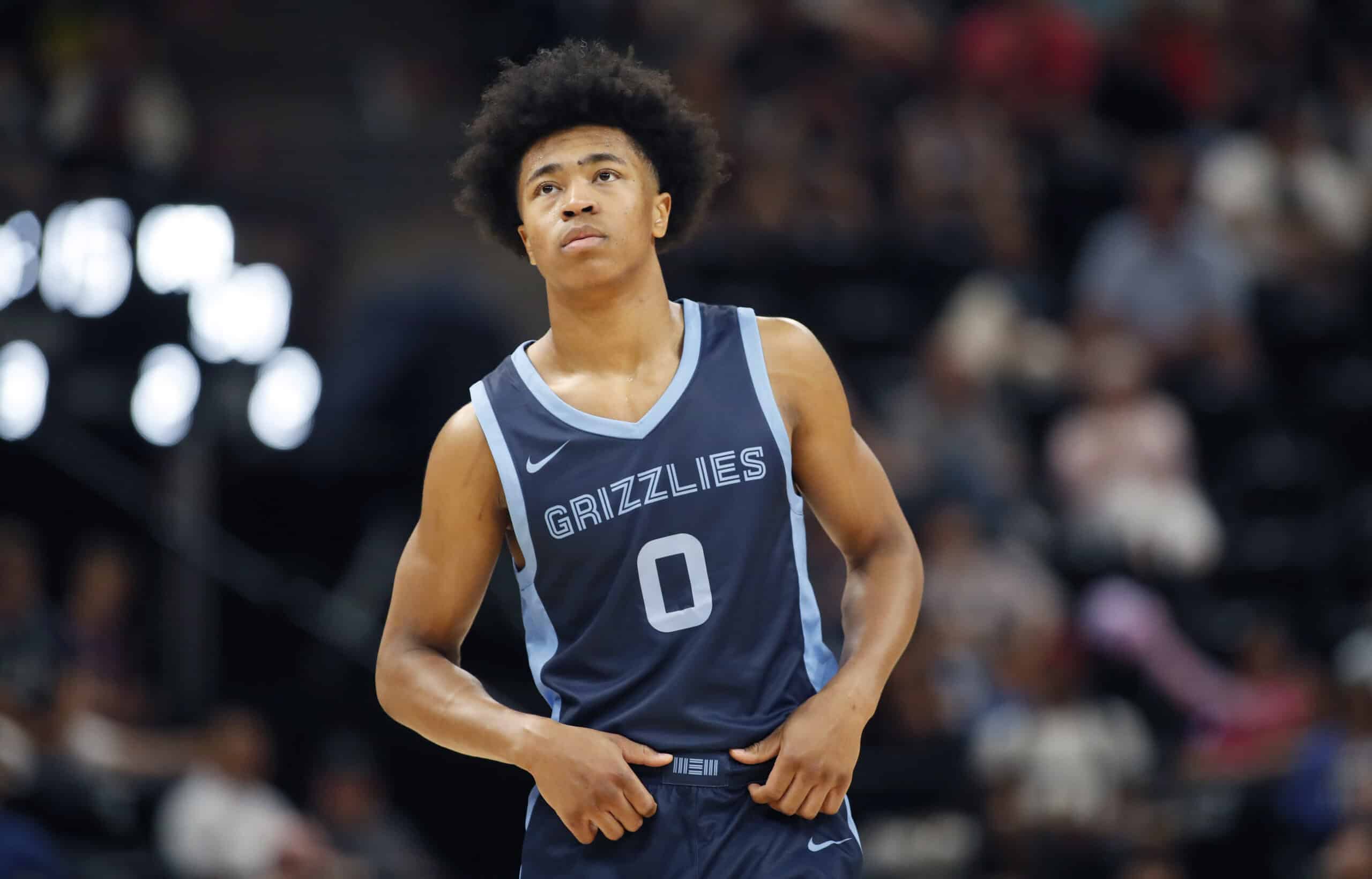 NBA Injury: Jaylen Wells' Fall And Emergency Medical Treatment NBA Injury: Jaylen Wells' Fall And Emergency Medical Treatment