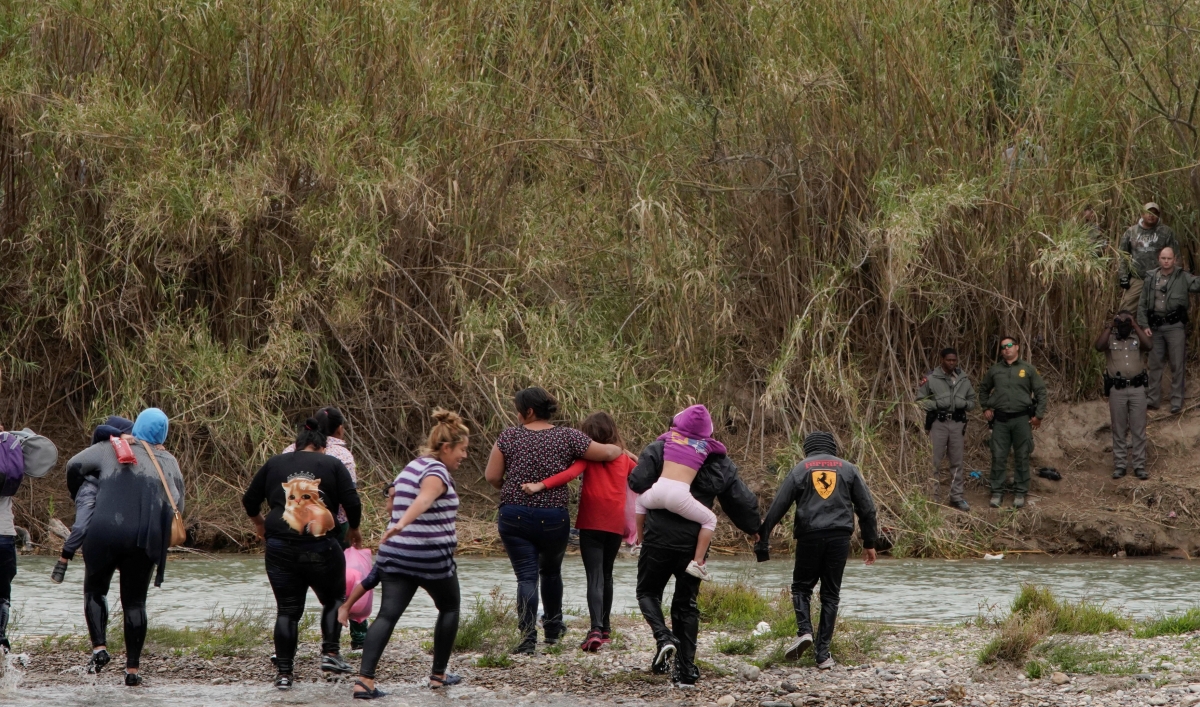Netherlands Tightens Border Controls: Extended Checks Amidst Falling Asylum Numbers Netherlands Tightens Border Controls: Extended Checks Amidst Falling Asylum Numbers