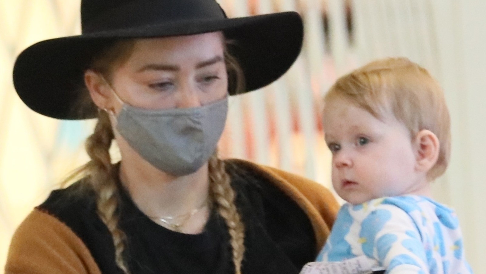 New Twins For Amber Heard: Is Elon Musk The Father? New Twins For Amber Heard: Is Elon Musk The Father?