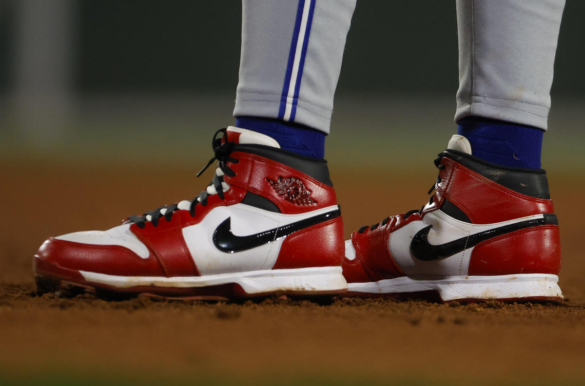 Nike's Projected Revenue Decline: A Five-Year Low Nike's Projected Revenue Decline: A Five-Year Low
