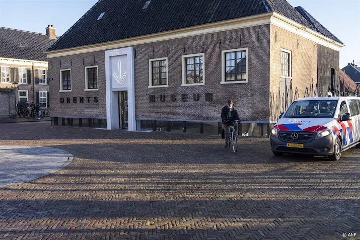 NPO-medewerkers Beschrijven Angstcultuur Onder Leiding Leeflang NPO-medewerkers Beschrijven Angstcultuur Onder Leiding Leeflang