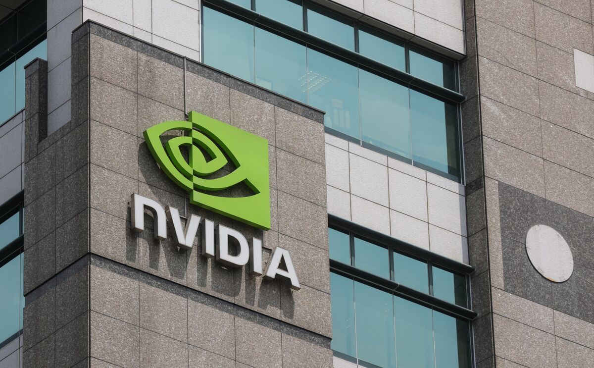 Nvidia CEO Seeks Changes To AI Chip Export Restrictions Under Trump Nvidia CEO Seeks Changes To AI Chip Export Restrictions Under Trump