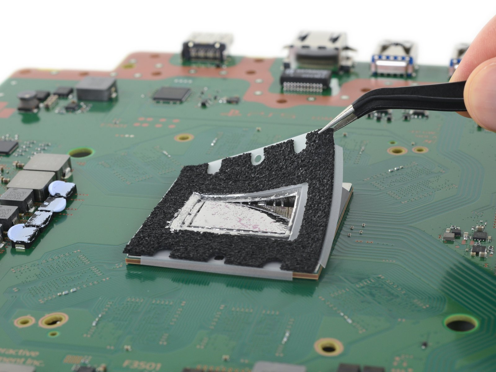 Official Sony PS5 Pro Teardown Shows Liquid Metal Cooling System Official Sony PS5 Pro Teardown Shows Liquid Metal Cooling System