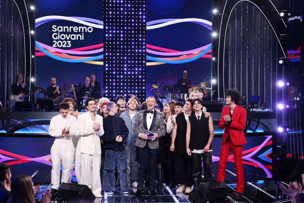 Oltre 300 Giovani Talenti Al Casa Sanremo Campus: Un'Invasione Di Arte E Cultura Oltre 300 Giovani Talenti Al Casa Sanremo Campus: Un'Invasione Di Arte E Cultura