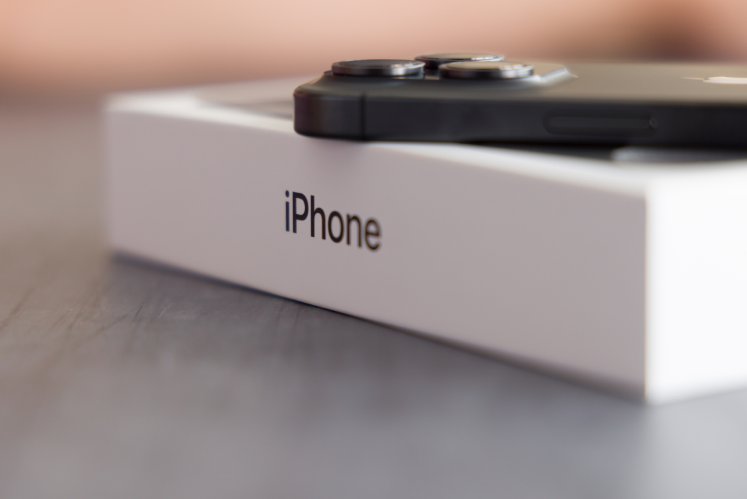 OpenAI's Sam Altman And Jony Ive's Unannounced Device: An Exclusive Look OpenAI's Sam Altman And Jony Ive's Unannounced Device: An Exclusive Look