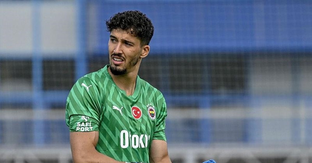 Osimhen'in Değeri 45 Milyon Euro: İngiliz Kulüplerinin Transfer Hamlesi Osimhen'in Değeri 45 Milyon Euro: İngiliz Kulüplerinin Transfer Hamlesi