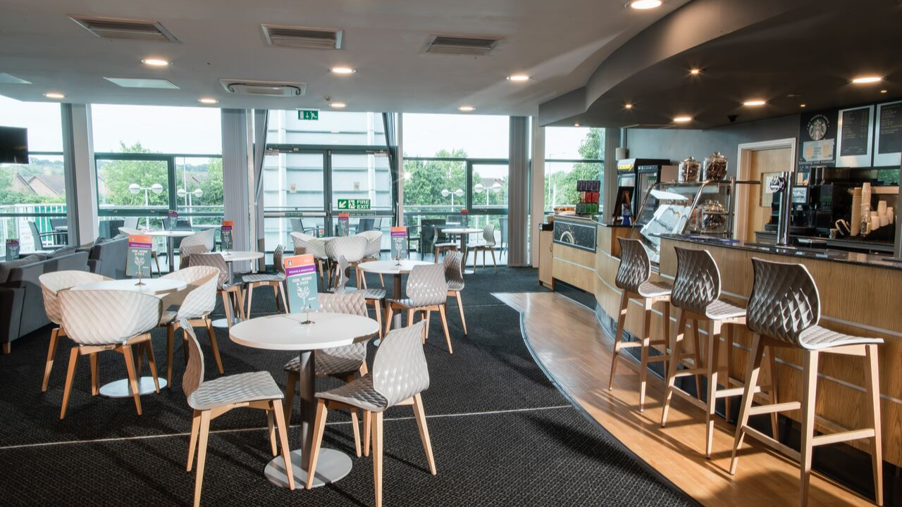 Padel Courts Expansion At Chafford Hundred Health Club: A Dragon's Den Success Story Padel Courts Expansion At Chafford Hundred Health Club: A Dragon's Den Success Story