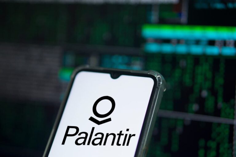 Palantir Stock: 40% Up In 2025? Investment Risks And Opportunities Palantir Stock: 40% Up In 2025? Investment Risks And Opportunities