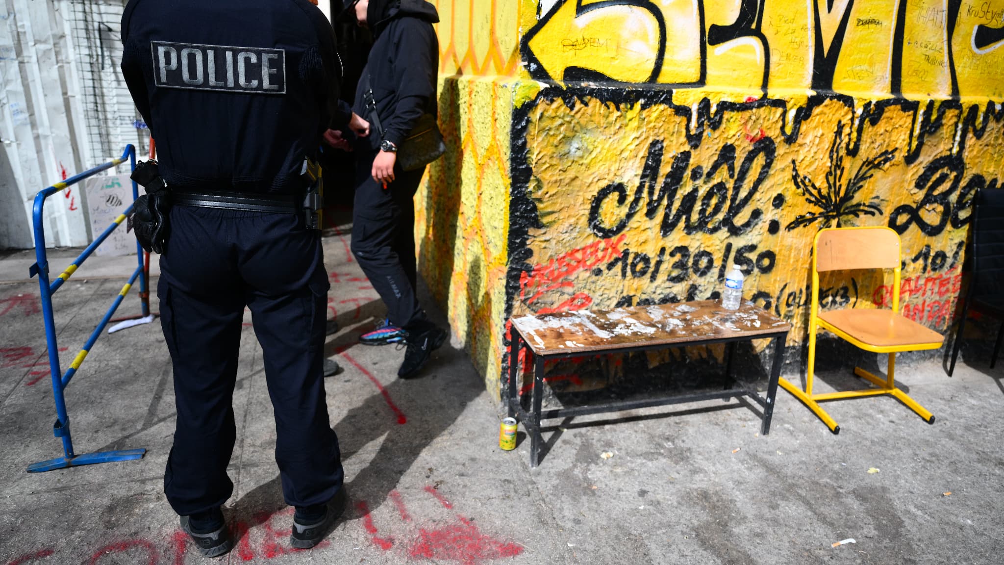 Parents De Saint-Ouen: Déplacement De L'école Maternelle Face Aux Problèmes De Trafic De Drogue Parents De Saint-Ouen: Déplacement De L'école Maternelle Face Aux Problèmes De Trafic De Drogue