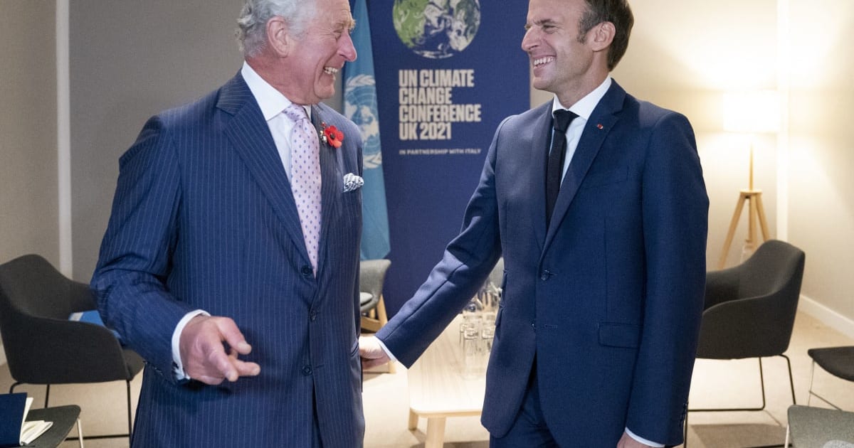 Polémique Après Dîner : Sardou Critique Ouvertement Macron Polémique Après Dîner : Sardou Critique Ouvertement Macron