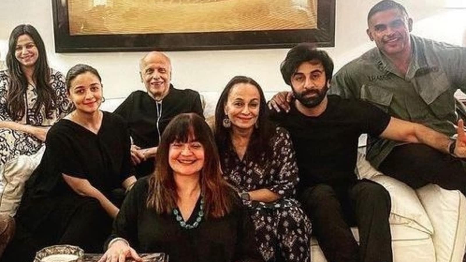 Pooja Bhatt's Bold Style: Inspired By Demi Moore's 1991 Body Paint Shoot Pooja Bhatt's Bold Style: Inspired By Demi Moore's 1991 Body Paint Shoot