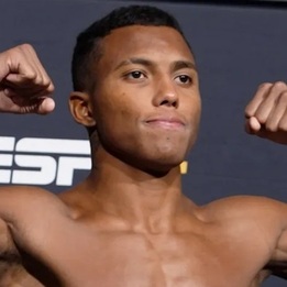 Post-UFC 313: Santos Gives Credit To Marshall's Victory Post-UFC 313: Santos Gives Credit To Marshall's Victory