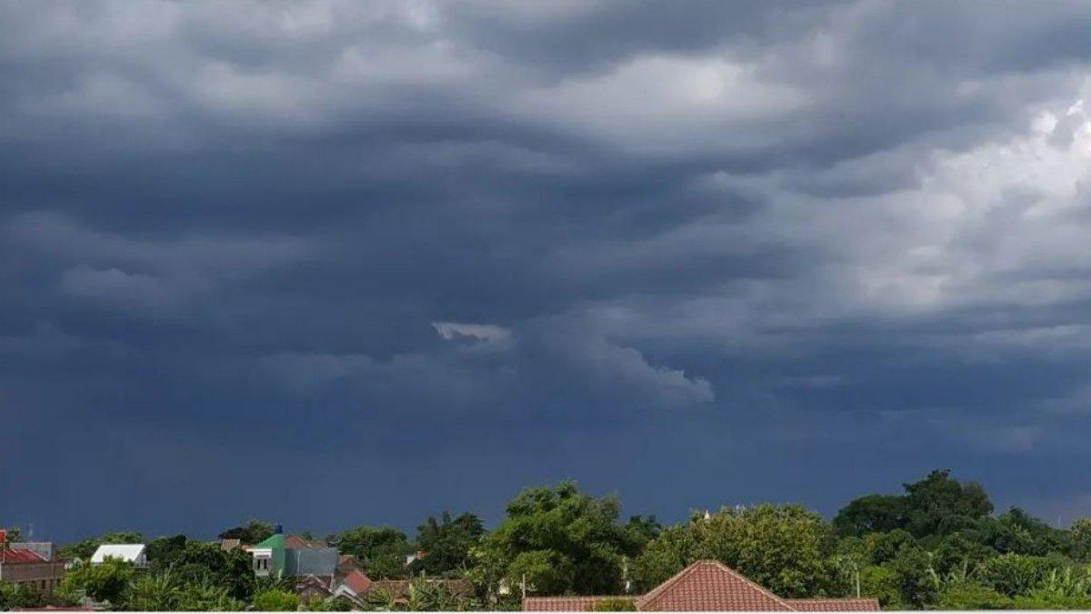 Prakiraan Cuaca Besok Di Bali: Denpasar Hujan Lebat Prakiraan Cuaca Besok Di Bali: Denpasar Hujan Lebat