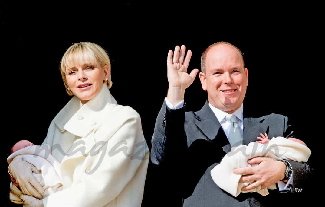 Primera Comunión De Los Mellizos Del Príncipe Alberto De Mónaco Primera Comunión De Los Mellizos Del Príncipe Alberto De Mónaco