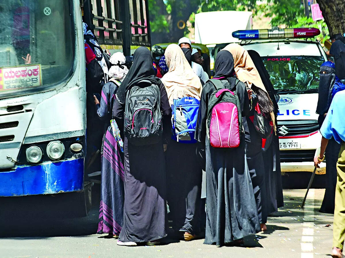 Proposal To Ban Hijabs In Public For Under-15s Gains Traction In France Proposal To Ban Hijabs In Public For Under-15s Gains Traction In France