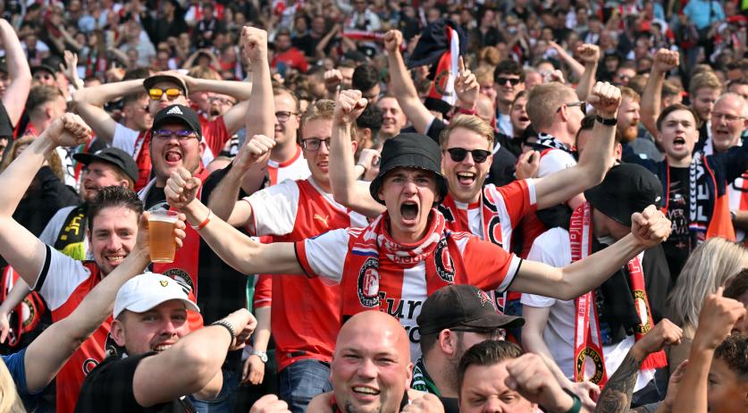 PSV's Eredivisie Title Win: A Veteran's Day Celebration Featuring Perisic And De Jong PSV's Eredivisie Title Win: A Veteran's Day Celebration Featuring Perisic And De Jong