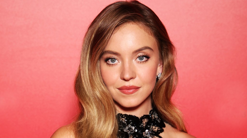 Reddit's Viral Missing Girl Story: The Sydney Sweeney Movie Reddit's Viral Missing Girl Story: The Sydney Sweeney Movie