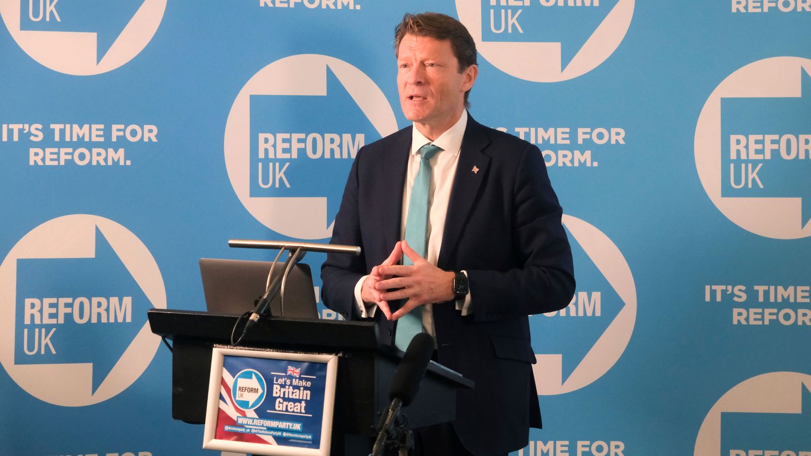 Reform UK's Growing Political Power: A Look At Nigel Farage's Role Reform UK's Growing Political Power: A Look At Nigel Farage's Role