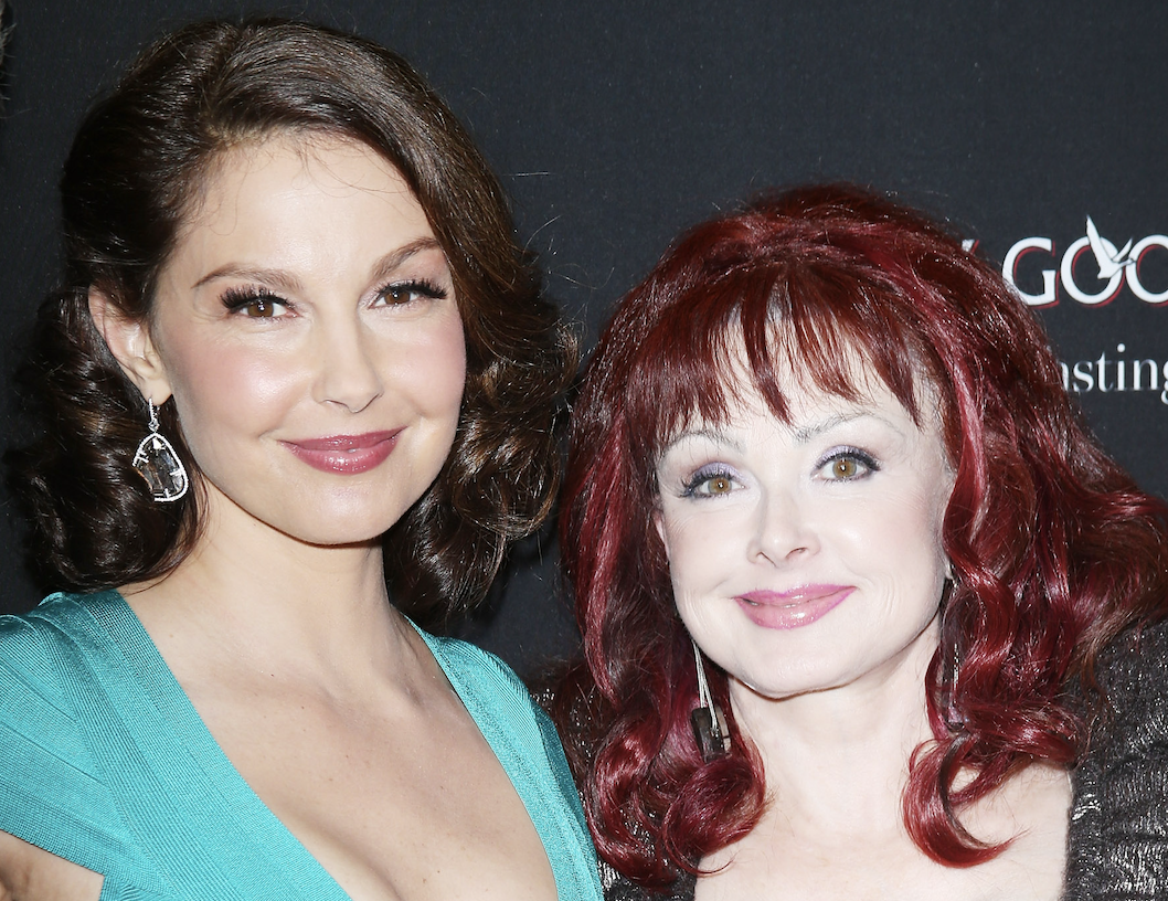 Remembering Naomi Judd: Ashley Judd's Poignant Last Conversation Remembering Naomi Judd: Ashley Judd's Poignant Last Conversation