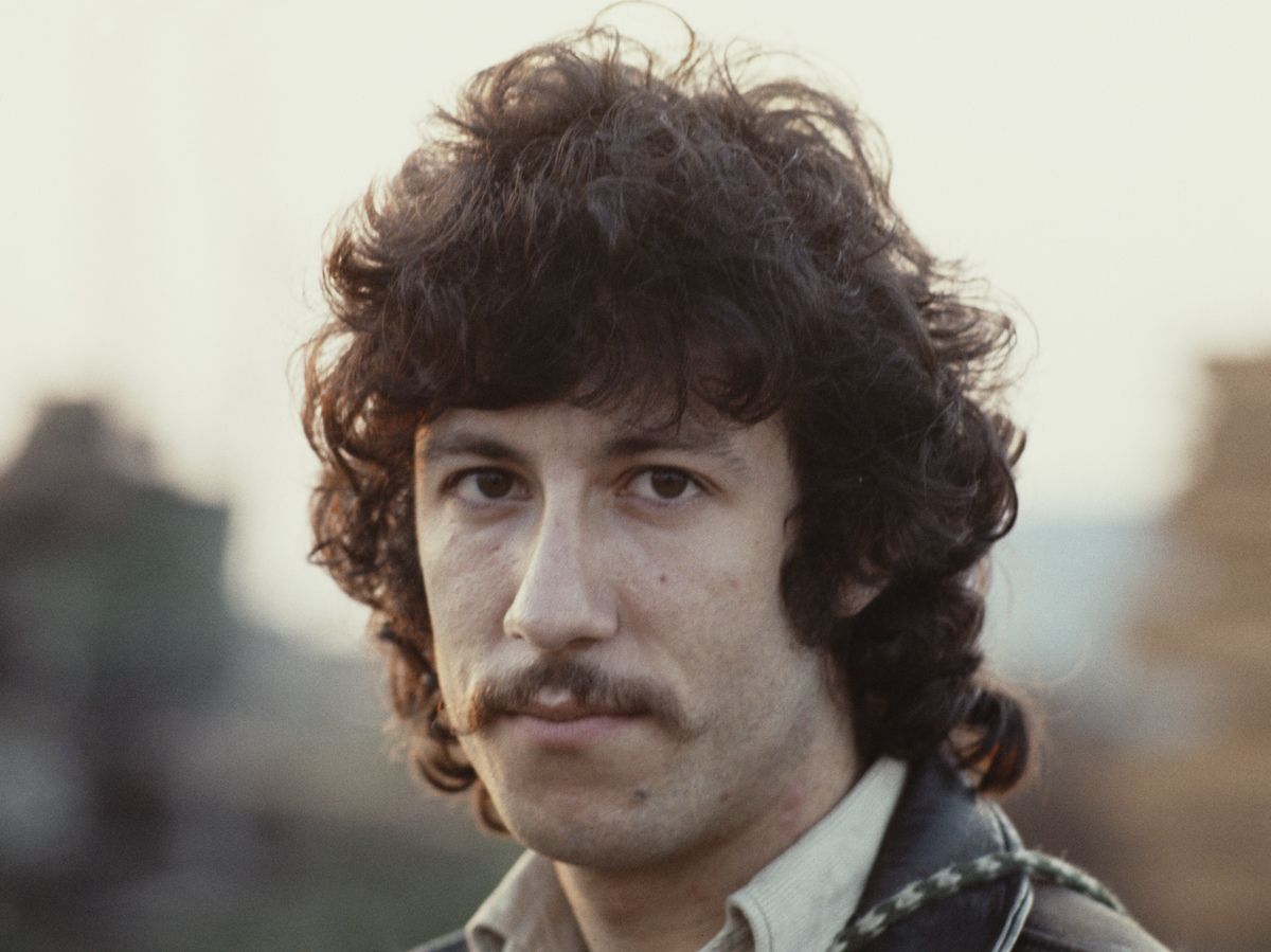 Remembering Peter Green: His Contribution To Fleetwood Mac's Iconic Sound Remembering Peter Green: His Contribution To Fleetwood Mac's Iconic Sound
